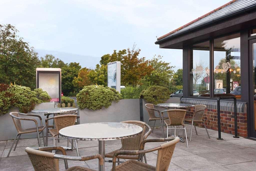Super 8 By Wyndham Durham Hotell Bekvämligheter bild