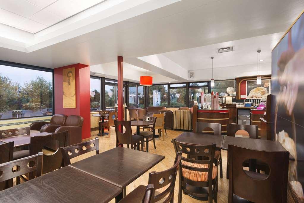 Super 8 By Wyndham Durham Hotell Bekvämligheter bild