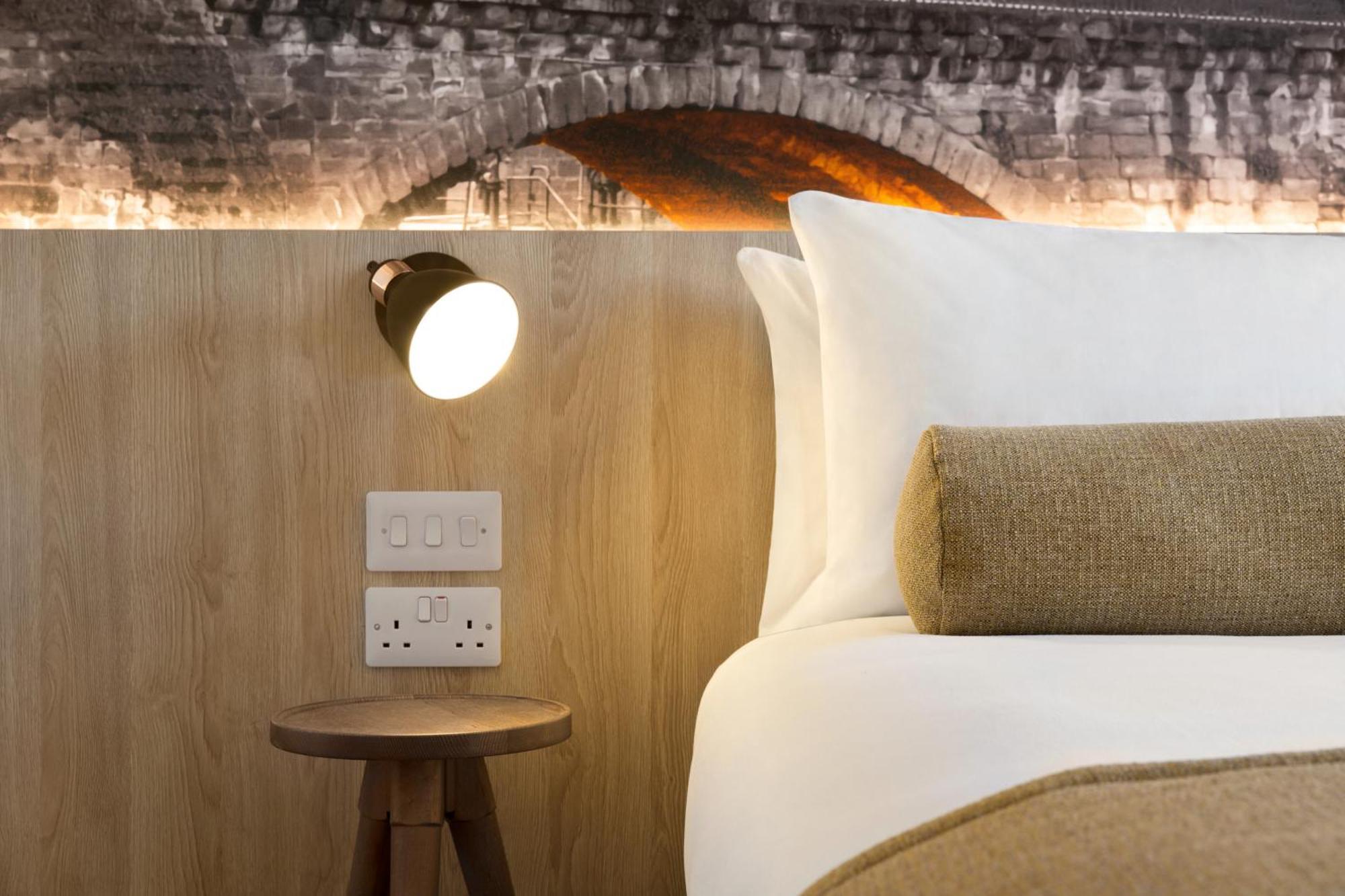 Super 8 By Wyndham Durham Hotell Rum bild