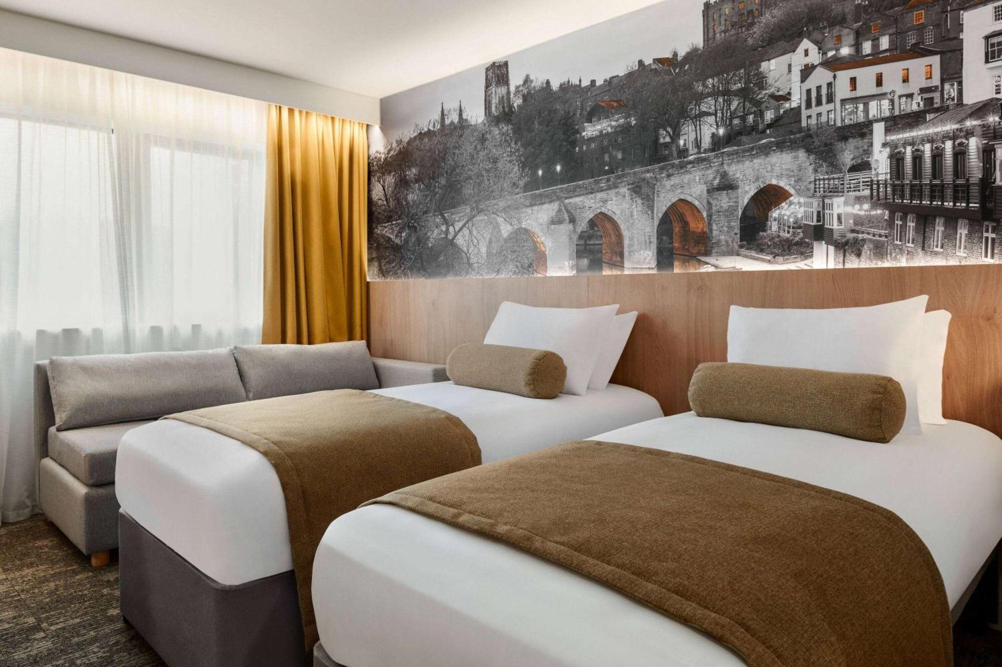 Super 8 By Wyndham Durham Hotell Exteriör bild